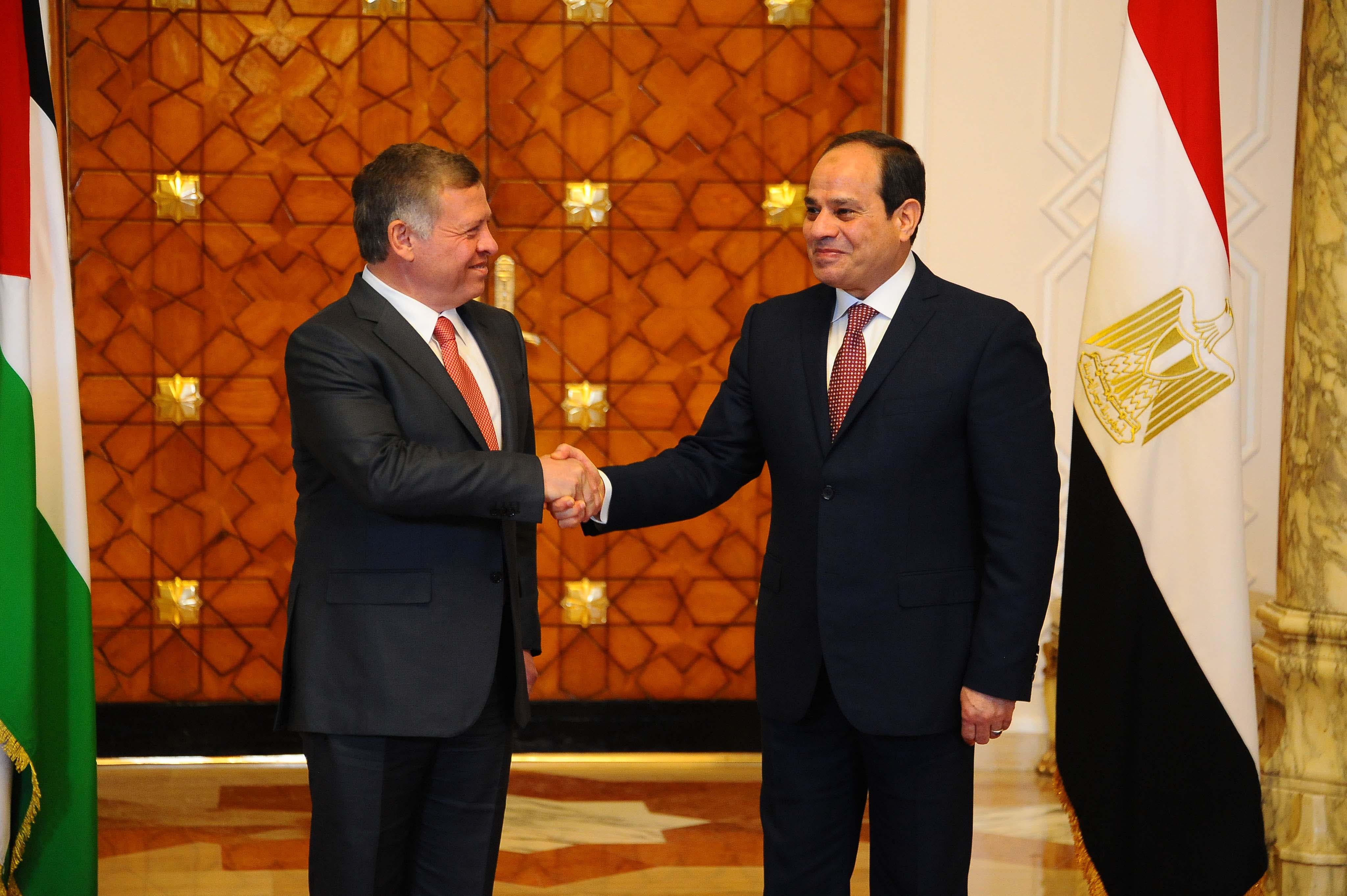 صورة| الرئيس السيسي يصل الأردن والملك عبدالله في استقباله | العاصمة نيوز